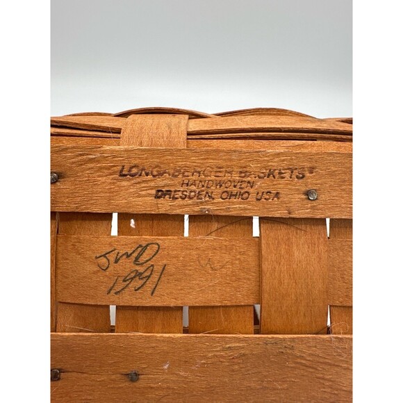 Longaberger 1991 Small Wall Basket – Handwoven Dresden Ohio Signed - Picture 9 of 9